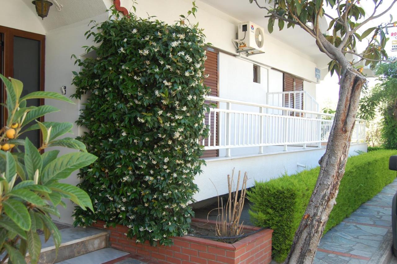 Giorgos Apartments Square Vrasná Exterior foto
